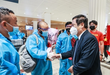 ĐT Việt Nam đón 'vị khách đặc biệt' khi tới UAE