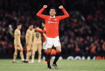 'Siêu tiền vệ' Man United 'lấy thân mình lấp lỗ châu mai'