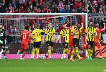 Dortmund đang làm điều gì với vị thế của chính mình?