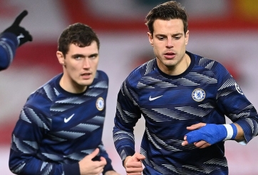 Sau Ferran Torres, Barcelona tính 'rút ruột' trụ cột của Chelsea