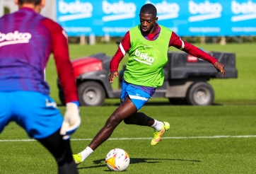 Sao Barca ‘quay xe’, có động thái bất ngờ khiến ông lớn châu Âu ngã ngửa