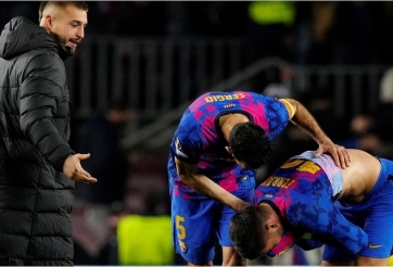 Sao trẻ ‘bật khóc nức nở’ sau trận hòa đáng tiếc, HLV Xavi nói gì?