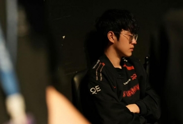 Trải qua mùa giải bết bát, Scout còn nhận thêm tin 'sét đánh'