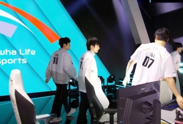 Thất bại cay đắng, HLE là đội đầu tiên bị loại khỏi vòng Tứ kết EWC 2025