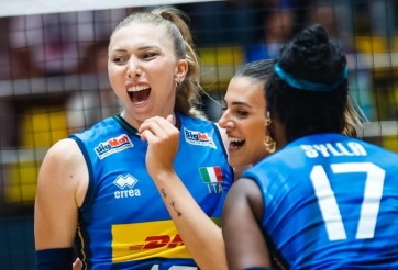 Đẳng cấp chênh lệch, Italia dễ dàng vượt qua Slovakia tại giải VĐTG 2025