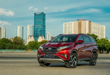 Toyota tung khuyến mại khủng mùa mua sắm cuối năm