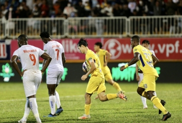 Sau cơn “hụt hơi” lạ kỳ, HAGL và Hà Nội FC có kịp xốc lại tinh thần cho cuộc đua V.League trên VieON?