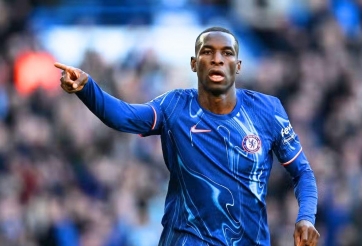 Jackson lập công, Chelsea thắng kịch tính Newcastle