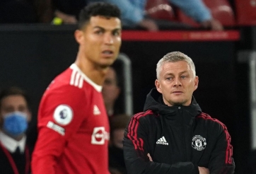 Ronaldo bị nhắc nhở làm xáo trộn lối chơi của đội bóng