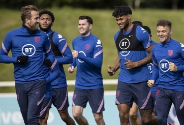 Vừa đến Bayern, Kompany ra tay mua ngay sao tuyển Anh dự Euro