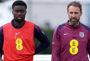 Ngôi sao ĐT Anh nhận tin buồn