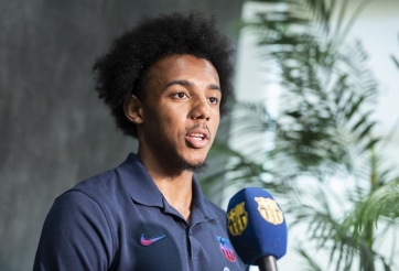 Điều ‘khủng khiếp nhất’ xảy ra khi Barcelona không thể đăng kí Kounde