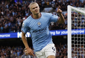 Làm điều không tưởng, cầu thủ xuất sắc nhất Ngoại hạng Anh gọi tên Haaland