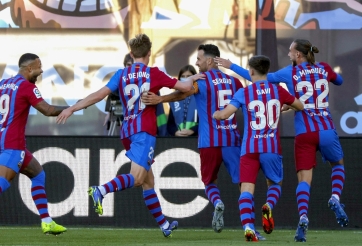 ‘Hơn cả một gia đình’, Barcelona không coi cầu thủ là con người