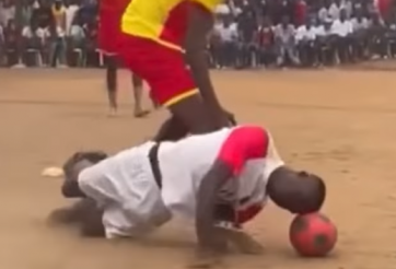 VIDEO: Đã có cầu thủ 'nối nghiệp' trung vệ Phil Jones của MU