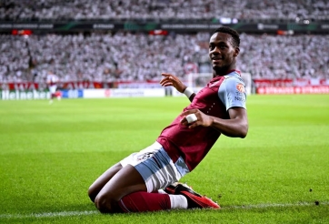 Chelsea để mắt tới tiền đạo dự bị của Aston Villa