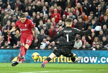 Phát hiện cầu thủ của Leeds khiến Salah, Nunez 'tắt điện'