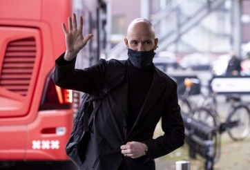 Chuyển nhượng MU 1/4: Đạt thỏa thuận với Erik ten Hag, Cavani chốt điểm đến mới?