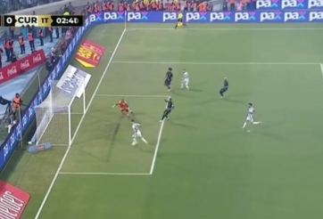 VIDEO: Pha bỏ lỡ cực khó tin của Lautaro Martinez sau đường chuyền ‘dọn cỗ” từ Messi