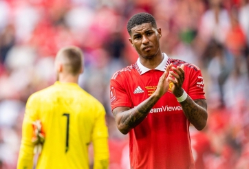 VIDEO: Hành động khiến triệu fan MU cảm xúc của Rashford sau trận thua Man City