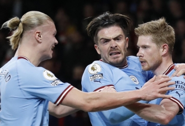 Man City đón tin sốc từ trụ cột, Guardiola thêm âu lo
