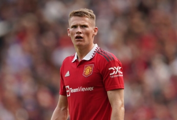 NÓNG: MU chơi lớn, sẵn sàng 'phá két' đón siêu tiền vệ phòng ngự thay thế McTominay