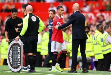 Sau vấn đề của Martinez, Ten Hag nhận thêm hung tin