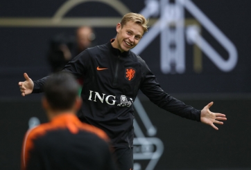 Frenkie De Jong nói thẳng về việc gia nhập MU tại ĐT Hà Lan