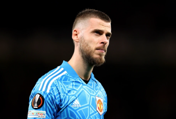 Liên tiếp báo hại Man Utd, De Gea nhận trái đắng tại Old Trafford