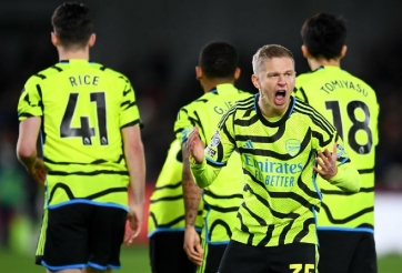 Huyền thoại chỉ thẳng mắt xích yếu nhất hàng thủ Arsenal trước PSV