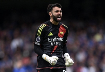 David Raya chỉ ra sự thay đổi lớn của PSG so với vòng bảng