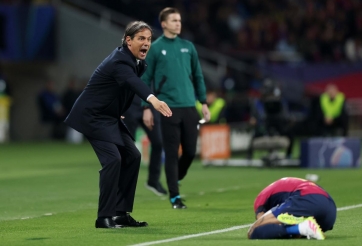 HLV Inter Milan lo sốt vó sau trận hòa Barca