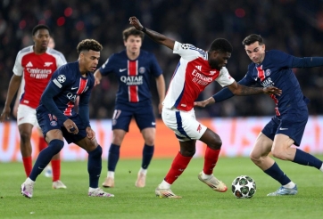 CĐV Arsenal muốn một cầu thủ 'rời khỏi CLB' sau trận thua PSG