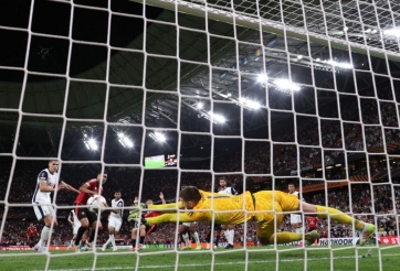 Thủ môn Tottenham lên tiếng sau hàng loạt pha cứu thua xuất thần