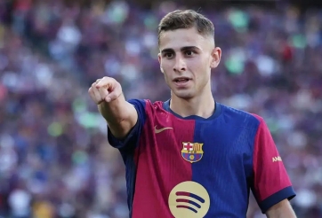 Sao trẻ phá vỡ im lặng trước tin đồn rời Barcelona