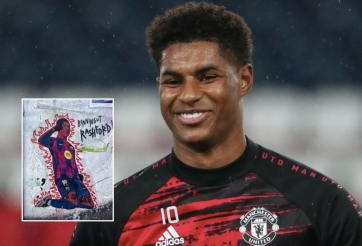 Rashford nhận món quà đặc biệt từ fan Barca