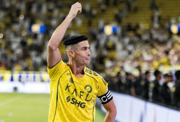 Phụ kiện 'bí ẩn' của Ronaldo sau khi lập siêu phẩm