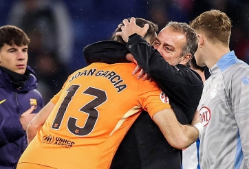 Flick nói rõ 2 yếu tố quan trọng giúp Barcelona thắng Espanyol