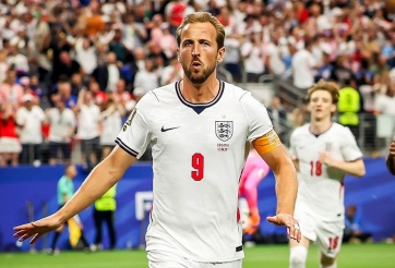 Kane mở màn World Cup bằng dấu mốc không thể đặc biệt hơn