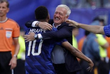 Mbappe nói điều khiến Deschamps xúc động sau đại thắng của tuyển Pháp
