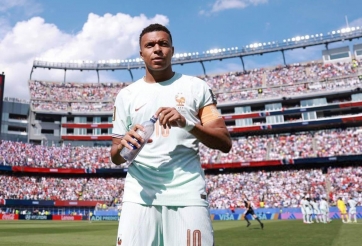 Vì sao Mbappe vẫn xứng đáng làm thủ quân dù chỉ trích Deschamps?