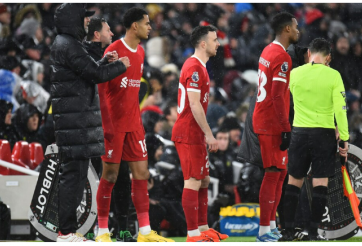 LIVERPOOL HẠ GỤC NEWCASTLE VÀ NHỮNG KỈ LỤC THÚ VỊ KHÁC SAU TRẬN CẦU TÂM ĐIỂM CỦA VÒNG 20 NGOẠI HẠNG ANH