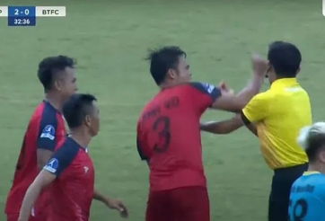 VFF chính thức lên tiếng về sự việc cầu thủ Bình Thuận đuổi đánh trọng tài
