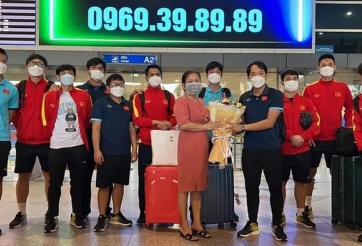 10 cầu thủ U23 Việt Nam được NHM chào đón nồng nhiệt khi trở về TP HCM