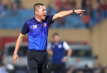 HLV Chu Đình Nghiêm nhận thưởng lớn khi đưa Hải Phòng giành Á Quân V-League