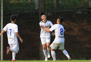 VIDEO: U15 HAGL thi triển Tiki Taka, ghi bàn sau 21 đường chuyền