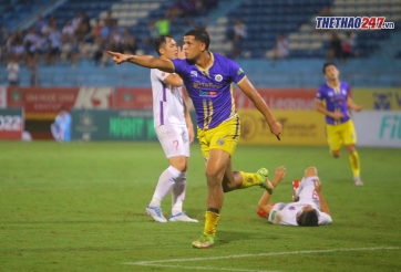 ‘Hủy diệt’ đối thủ, Hà Nội FC tiến gần hơn đến ngôi vương V-League 2022