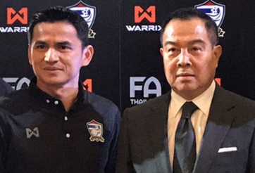 Chủ tịch LĐBĐ Thái Lan bất ngờ gọi điện cho HLV Kiatisak để giảng hòa