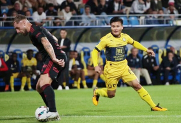 HLV Pau FC sử dụng chiến thuật ưa thích của Quang Hải