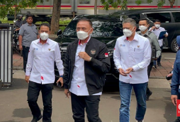 NÓNG: Chủ tịch LĐBĐ Indonesia bị triệu tập để cảnh sát thẩm vấn